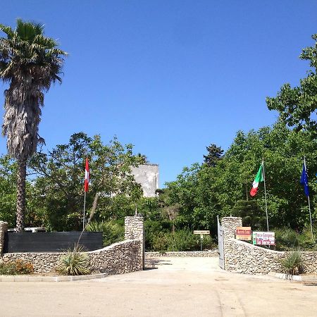 Masseria Lama Torre dell'Orso Exterior foto
