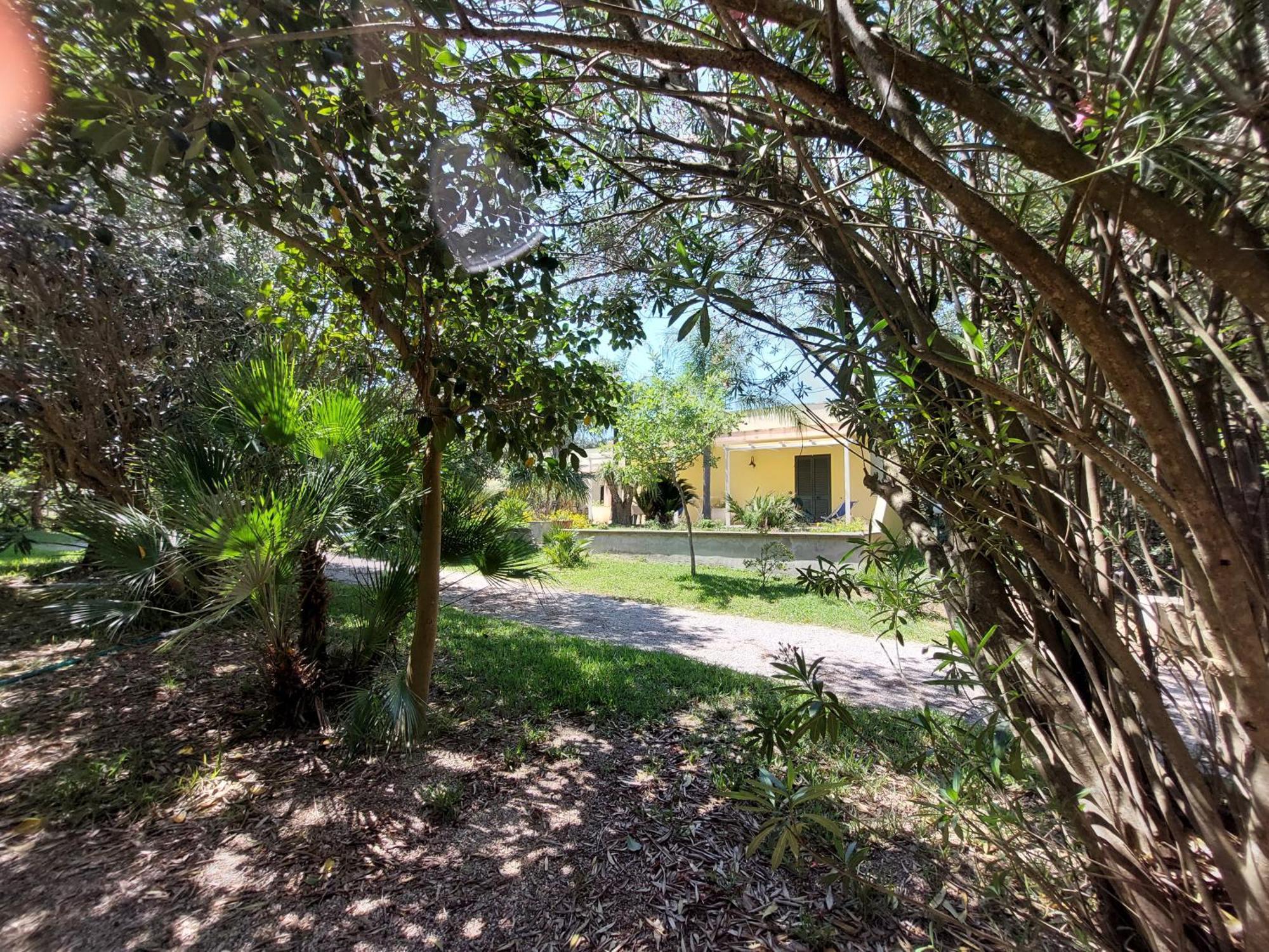 Masseria Lama Torre dell'Orso Exterior foto
